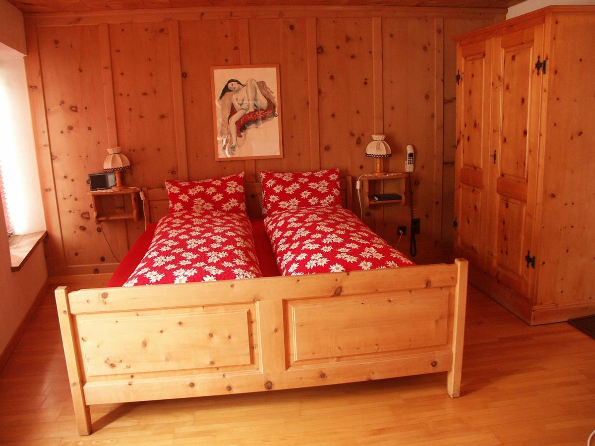 Piz Umbrail Hotel Santa Maria Val Muestair Buitenkant foto